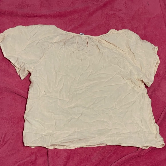 Flutter sleeve embroidered swing blouse - Picture 2 of 4